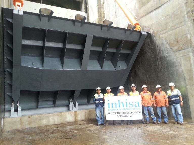 COMPUERTA ABATIBLE TIPO CLAPETA DE CANAL O ALIVIADERO - INHISA